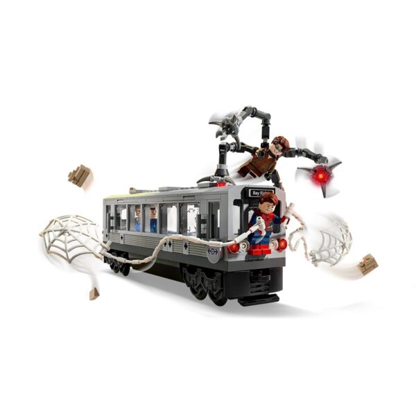LEGO 76321 - Spider-Man contro Doc Ock duello sul treno - immagine 4