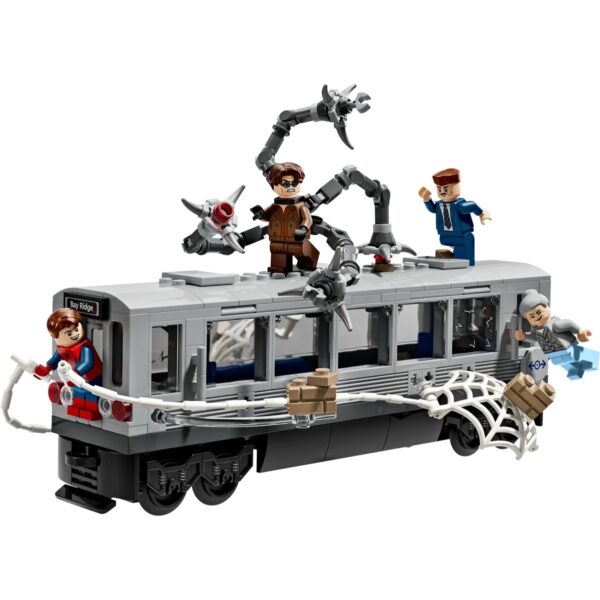 LEGO 76321 - Spider-Man contro Doc Ock duello sul treno - immagine 2