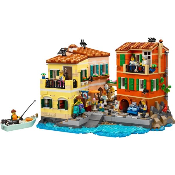 LEGO 21359 - Riviera italiana - immagine 2