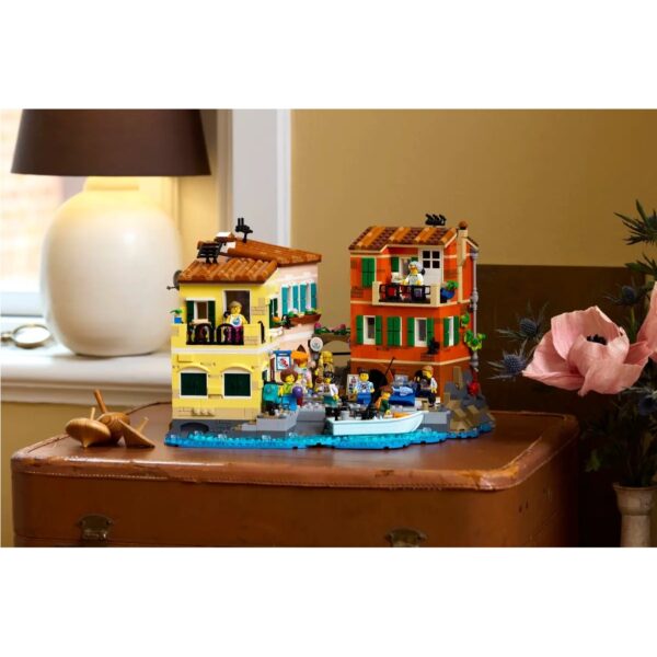 LEGO 21359 - Riviera italiana - immagine 8